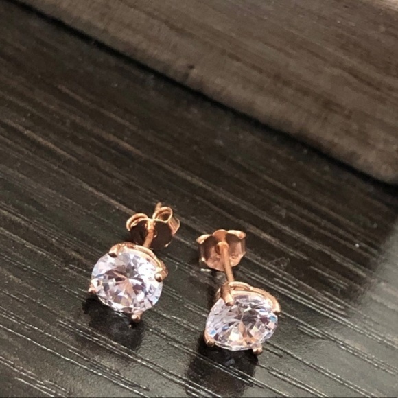 2 Pairs 18K Rose Gold Plated Swarovski Crystal Set - Picture 3 of 3